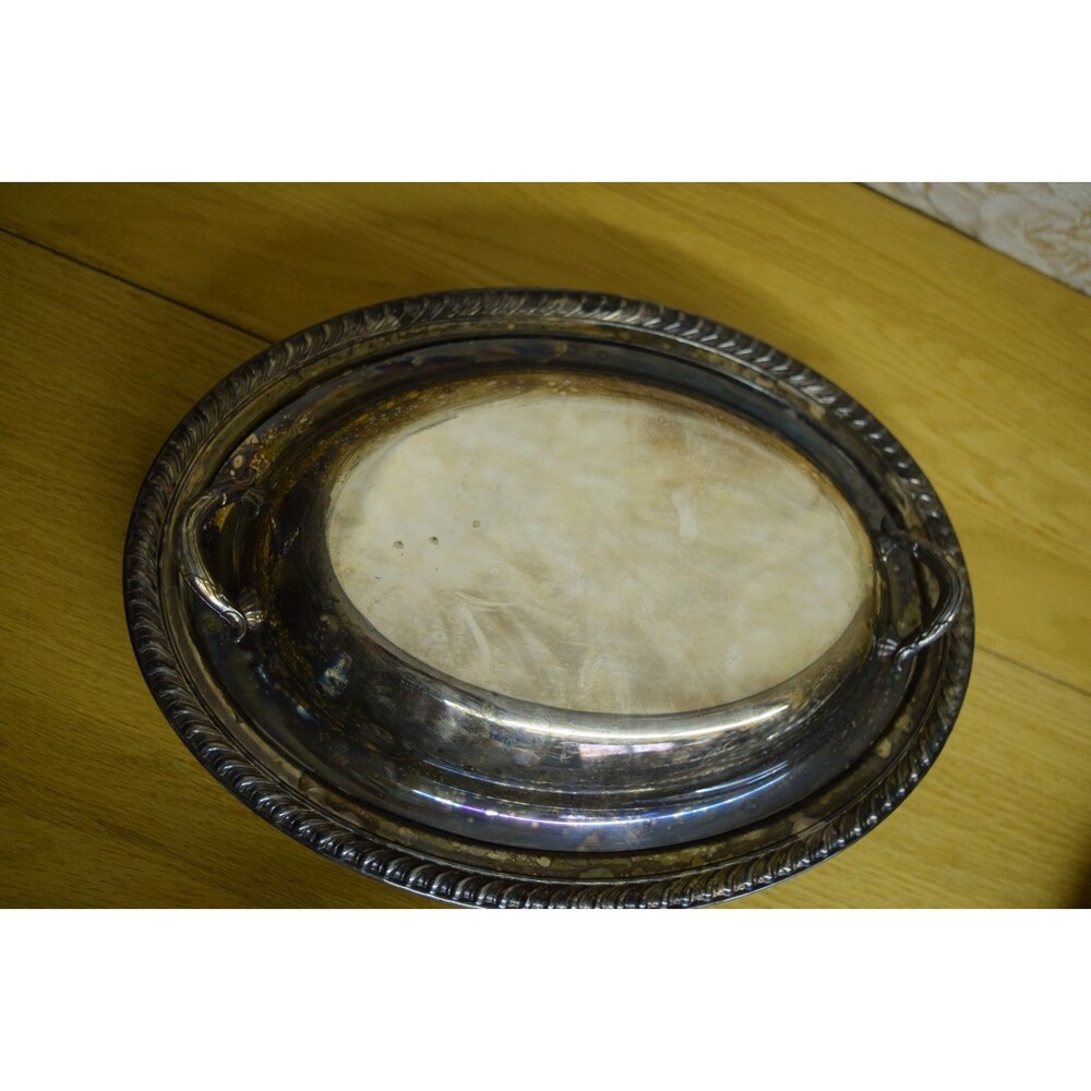 International Silver Company Silver Plated Oval Casserole Dish with Lid 12" x 9" - Picture 2 of 9